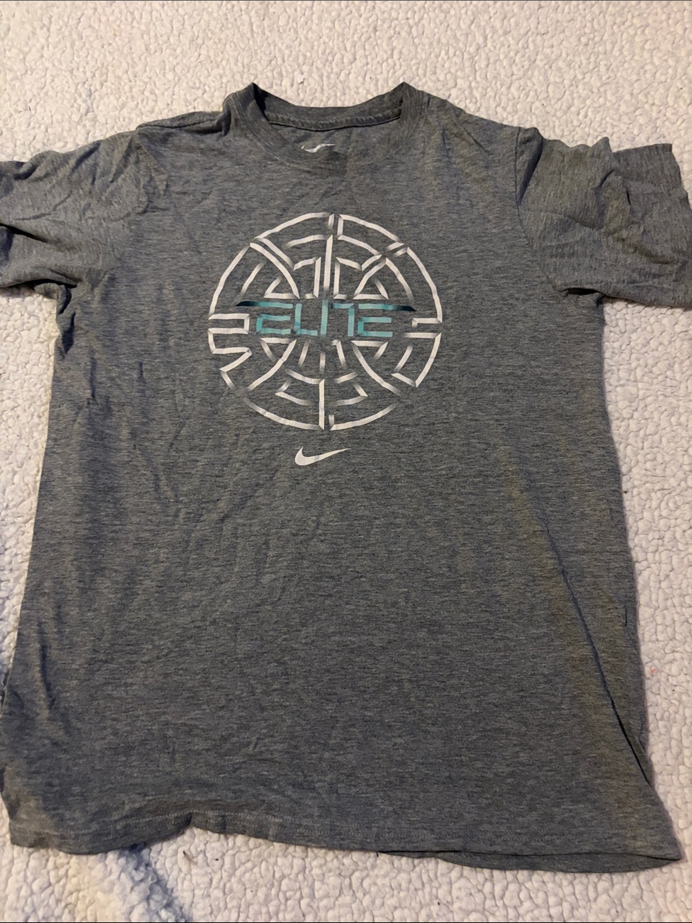 Nike Men’s Heather Gray 'Elite' Graphic Short Sleeve Tee